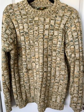 Vintage ALPS Men’s Size Large Knit Wool Sweater in Green & Cream